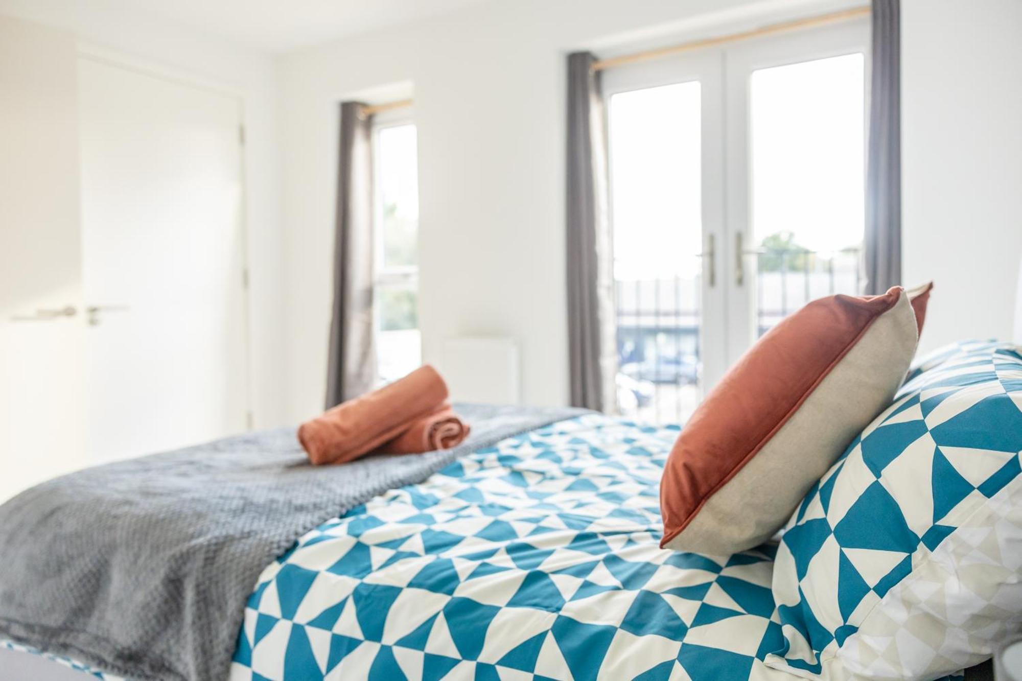 Stunning Modern 3 Bedroom Townhouse - Perfect Getaway Manchester Extérieur photo