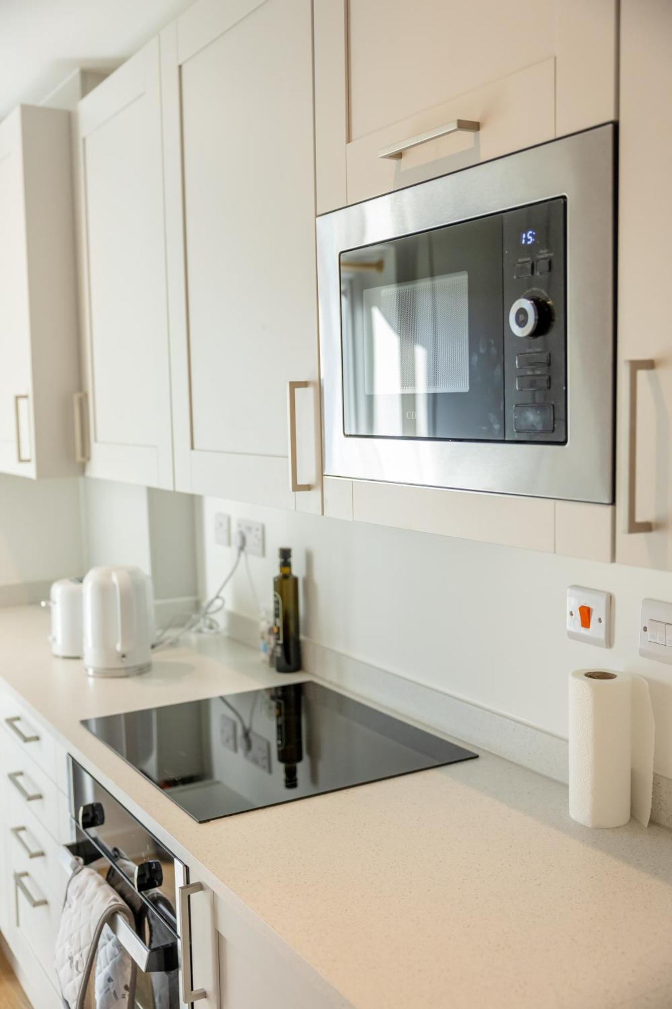 Stunning Modern 3 Bedroom Townhouse - Perfect Getaway Manchester Extérieur photo