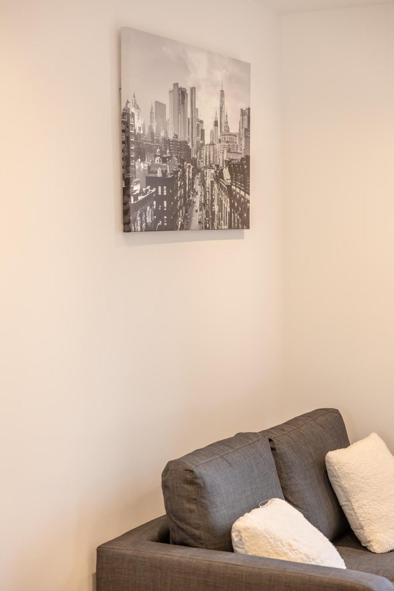 Stunning Modern 3 Bedroom Townhouse - Perfect Getaway Manchester Extérieur photo