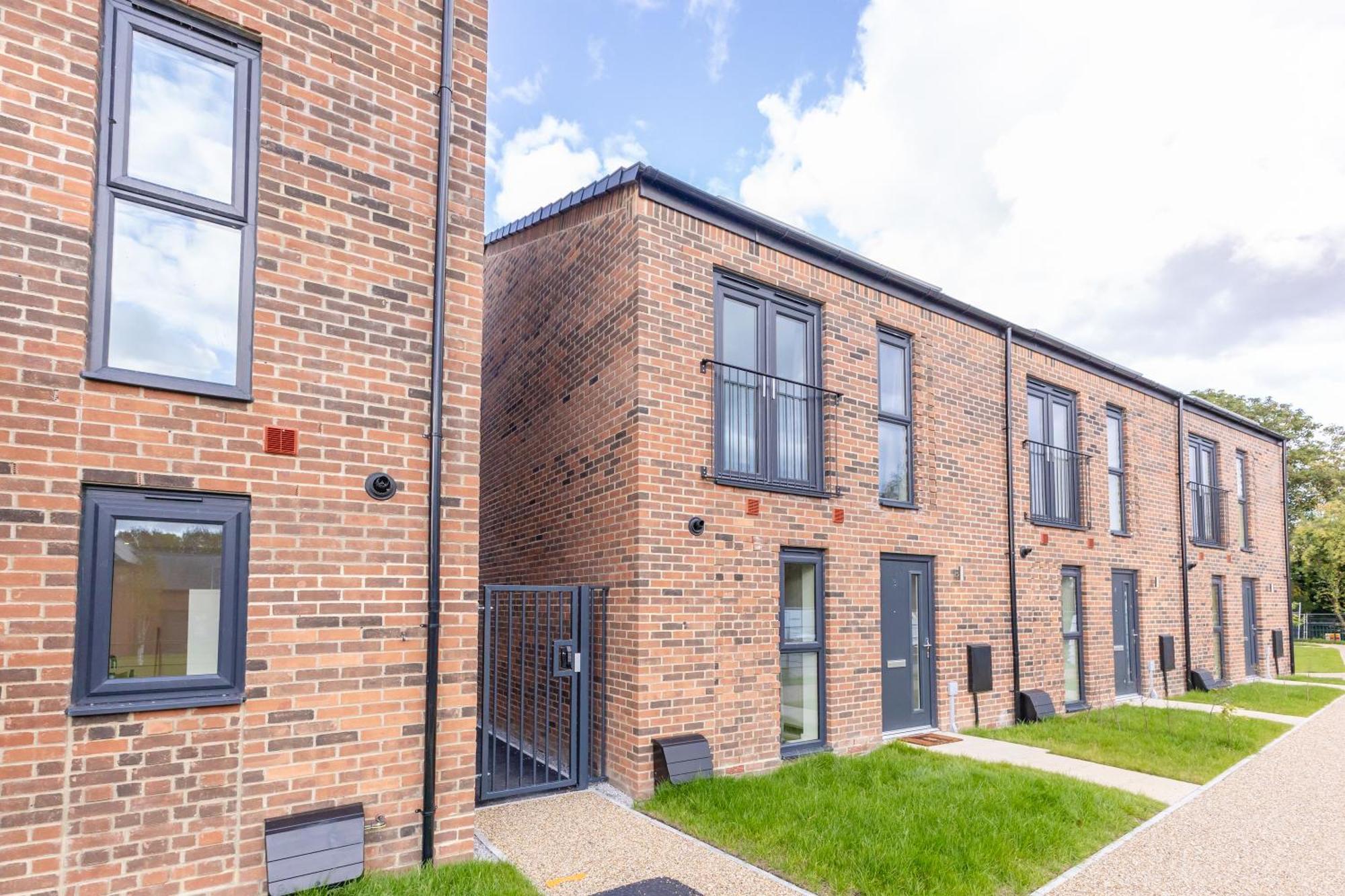 Stunning Modern 3 Bedroom Townhouse - Perfect Getaway Manchester Extérieur photo